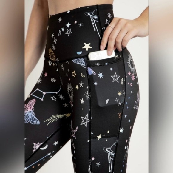 ☀️🔮 Blackmilk Celestial Sketch Ninja High Waist Crop Workout Pants XS/S - Picture 4 of 4